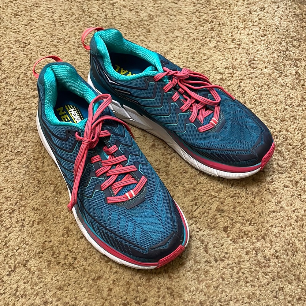 Hoka One One Clifton 4